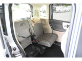 たたんだり 跳ね上げたり自在にシートアレンジ