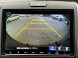 バックカメラも装備しております。車庫入れの苦手なお客様、もうご心配いりません。バックカメラがあれば、ぶつける心配無し?!重宝します!!