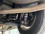 お車を安心してお乗りいただく為には、足回りの定期点検が欠かせません。サービスサポート(有償保証)では無料点検もご提供しており、安心のカーライフをお過ごしいただけるサポート体制が整っています。