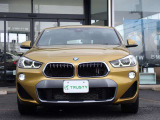 BMW在庫保有台数常時100台以上!ご来店の際はBMW本店(厚木市下荻野140-1)にご来店ください!弊社自慢の全天候型ショールーム!BMW在庫保有台数常時100台以上ございます!