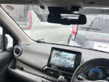 ディーラーオプション『前+車室内ドライブレコーダー』装備。表示はナビのモニター画面で行います。
