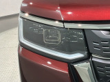 LEDヘッドライトは、点灯の瞬間から最大光量を発揮し、突然暗くなるトンネルなどでの安定感を高めます。