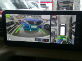 【アラウンドビューモニター】空から見下ろした映像がナビ画面にて確認可能です。駐車もラクラクですよ♪