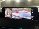 【360&deg;ビューモニター】専用のカメラにより、上から見下ろしたような視点で360度クルマの周囲を確認することができます☆死角部分も確認しやすく、狭い場所での切り返しや駐車もスムーズに行えます。