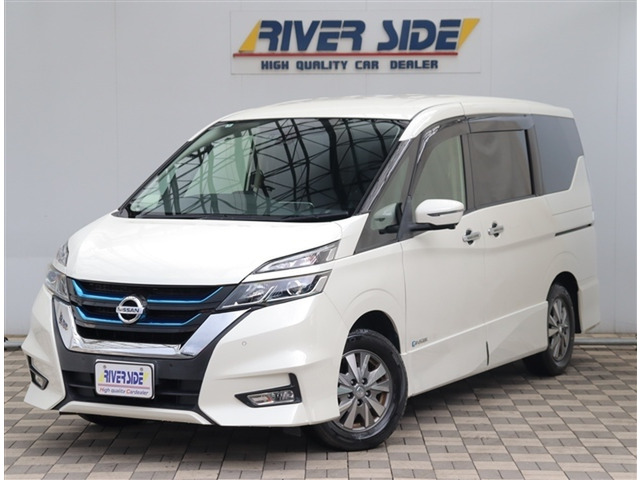 セレナ 1.2 e-POWER ハイウェイスターV エマージェンシーブレーキ