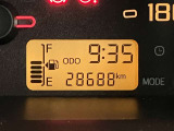 当社でご購入していただいた全ての車両はご納車前に、しっかり点検・整備してからのご納車になります。点検部位はエンジンオイル交換・ワイパーゴム・ブレーキ点検・調整・その他を確認の上ご納車致します。