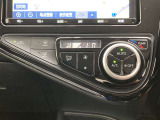 オートエアコンは温度を設定するだけで、自動で風量などを設定してくれます。運転しながら操作も必要ないので、安全性も向上します。