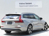 最新のプラットフォームを採用した新型V60は、安全性はそのままに立体駐車場でも問題無しのサイズです。