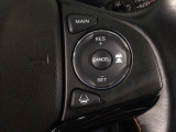 【アダプティブ・クルーズ・コントロール】予め設定した車速内でクルマが自動的に加減速。 前走車との適切な車間距離を維持しながら追従走行し、高速道路でのドライバーの疲労を軽減してくれる嬉しい機能付♪