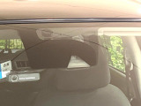 【エマージェンシーブレーキ】走行中に前方の車両等を認識し、衝突しそうな時は警報とブレーキで衝突回避と被害軽減をアシスト。より安全にドライブをお楽しみいただけます。
