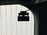 後方にもドライブレコーダーのカメラ(社外品)が付いています。前後両方でお車の周りを監視・記録いたします。