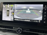 上から見たような画像で車庫入れなどに便利なアラウンドビューモニター