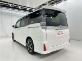 荷物をたっぷり載せて広々ドライビング♪夏でも冬でも、アウトドアやショッピングを思い切り楽しみましょう!