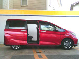 ひと目惚れ注意!写真以上に実車の魅力が際立ちます。