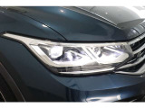 LEDヘッドライト+LEDテールランプ付き。高い視認性を確保しながら、消費電力の少なさと長寿命を実現させた次世代のライトです。