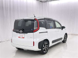 走りにこだわりながら収納力も持ち合わせたお車です。