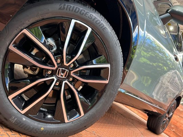 ホンダ ヴェゼル 1.5 e:HEV Z の中古車詳細 (登録済未使用車