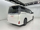 広々とした車内空間に優れた燃費性能。更にデザインも上質で人気のお車です!