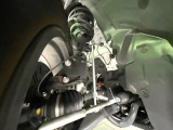 お車を安心してお乗りいただく為には、足回りの定期点検が欠かせません。サービスサポート(有償保証)では無料点検もご提供しており、安心のカーライフをお過ごしいただけるサポート体制が整っています。