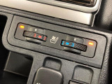 【シートヒーター&ベンチレーション】夏場は涼しい風でお尻や背中の熱やムレを防ぎ、冬はエアコンよりも早く温まってポカポカに!季節を問わず快適に過ごせます。
