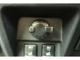 【アクセサリーソケット】12Vのカー用品等の電源供給が可能です。