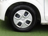 純正ホイールキャップ付きです。