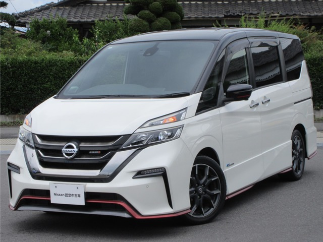 セレナ  2.0 NISMO