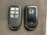 スマートキーです!ドアの施錠・解錠・エンジンの始動がスムーズで大変便利です!