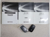 キーを取り出さずにドアを施錠&解錠。クルマの始動も可能です。