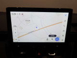 ディスプレイオーディオを装備。スマホとクルマをつなぐことで、これまでのナビに加えて、いろんなサービスが楽しめます。