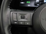 便利なステアリングスイッチ装備です。
