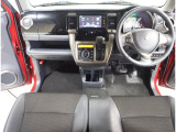 ポップなインテリアのハスラー。オシャレな内装に運転時の気分も上がります♪