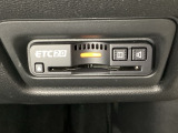 ハンドルの右下にETC2.0がついています。高速道路の料金所の通過も楽々です!。カードの取り出しもしやすい場所についています。