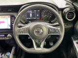 【純正革巻きステアリング】上質な革を使用することで、手にしっかり馴染みとても運転しやすいハンドルです♪