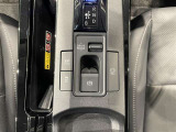 シフト連動パーキングブレーキ&オートブレーキホールド機能付きで運転が快適に&hellip;♪