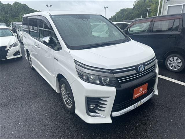 ヴォクシー 1.8 ハイブリッド ZS 煌II 後席モニター 禁煙車 純正10型ナビ フルセ