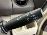 AUTOの位置にセットしておくと、暗くなったら自動でライトの点灯をサポートしてくれます!高速道路でのトンネル通過時など便利です!