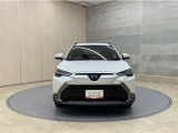 お車購入のポイントとなるフロントマスクです。上質で迫力あるデザインですね☆☆