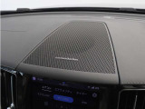 【harman/kardon】世界のオーディオファン垂涎のプレミアムサウンドシステムを搭載。原音に近い音場空間を忠実に再現。乗る人すべてに最良の音響体験を提供します。