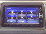 ドライブの必需品。見やすい・使いやすいHonda純正のメモリーナビを搭載しています。