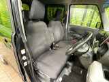 ドライバーによって運転しやすいポジションは異なり、あの車はどうなのか不安なこともありますよね。気になるお車は店頭で乗り込んでご確認いただけます♪