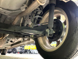 お車を安心してお乗りいただく為には、足回りの定期点検が欠かせません。サービスサポート(有償保証)では無料点検もご提供しており、安心のカーライフをお過ごしいただけるサポート体制が整っています。