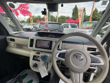 運転席から見た視界は広くて気分は上々!
