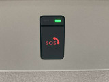 急病時や危険を感じた時、SOSコールを押すと専門オペレーターに繋がり、警察や消防への連携をサポートしてくれます。(入会手続きが必要です)