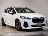 BMW認定中古車は第三者品質評価制度も採用しております。AIS方式による車両品質評価制度も導入し公平な車両コンデション評価を行うことにより車両品質の透明性を高めると同時に更なる信頼と安心をお届けします