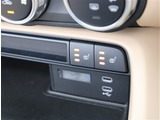 『1台』のお車に対して、こだわって仕入れを行っております。オプション装備装着車となります!