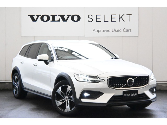 V60クロスカントリー プラス B5 AWD 4WD 