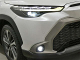 LEDヘッドライトです。デザイン性がよくとても明るいので、夜間の走行や悪天候でも安心です。しかも長寿命!