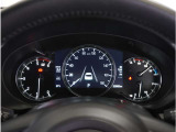 【明るく見やすいメーター】視認性が良く明るく見やすいメーター。運転者にとって見やすいメーターは運転していても疲れないですよね。