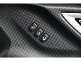 運転席のシートポジションメモリー機能は、登録済みの運転者と交代しても、シートポジションの変更の手間がかかりません。